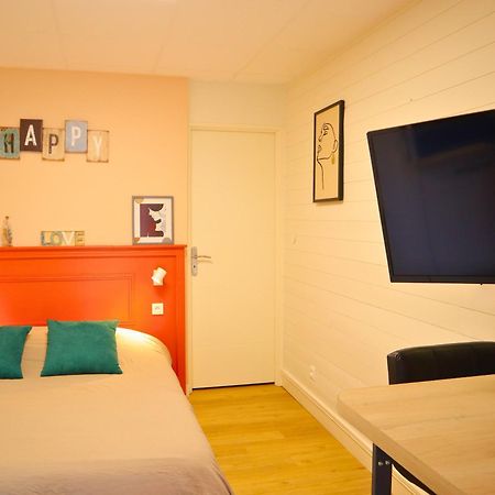 Studio Moderne Et Tout Equipe Au Coeur De Bourbourg - Gare A Proximite ภายนอก รูปภาพ