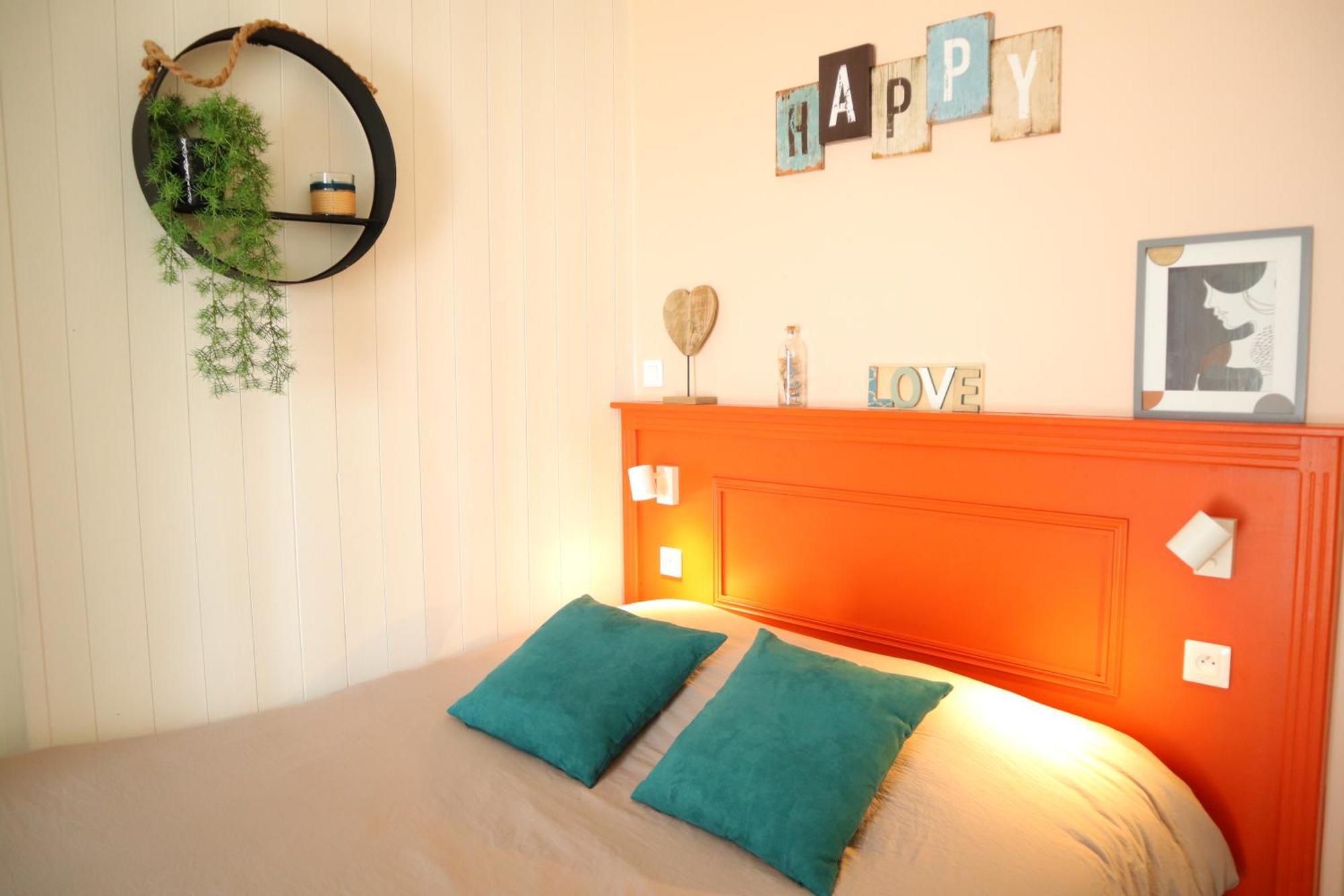 Studio Moderne Et Tout Equipe Au Coeur De Bourbourg - Gare A Proximite ภายนอก รูปภาพ